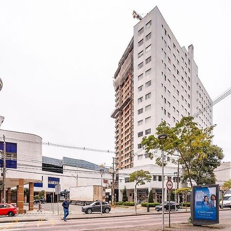 Predio Fantastico No Bairro Mais Requisitado De กูรีตีบา ภายนอก รูปภาพ