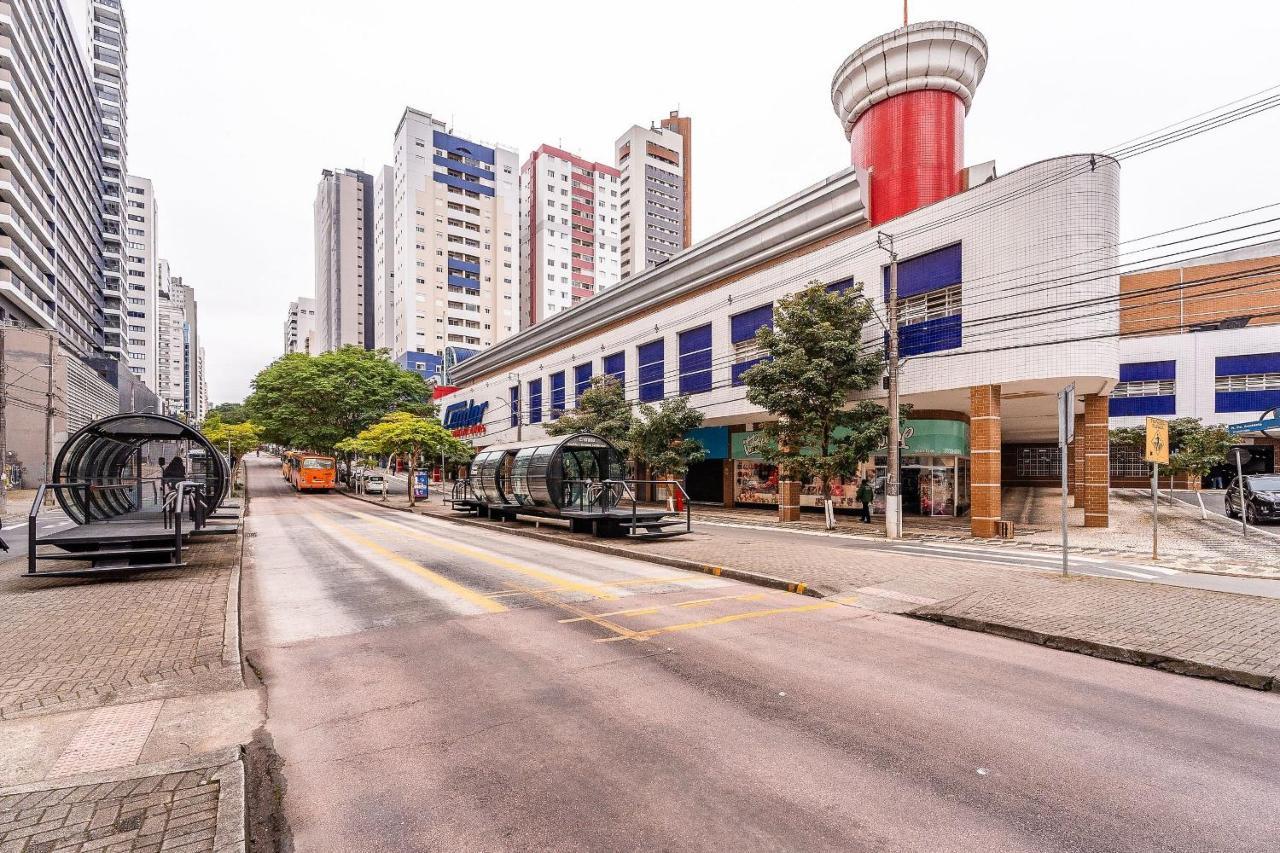 Predio Fantastico No Bairro Mais Requisitado De กูรีตีบา ภายนอก รูปภาพ