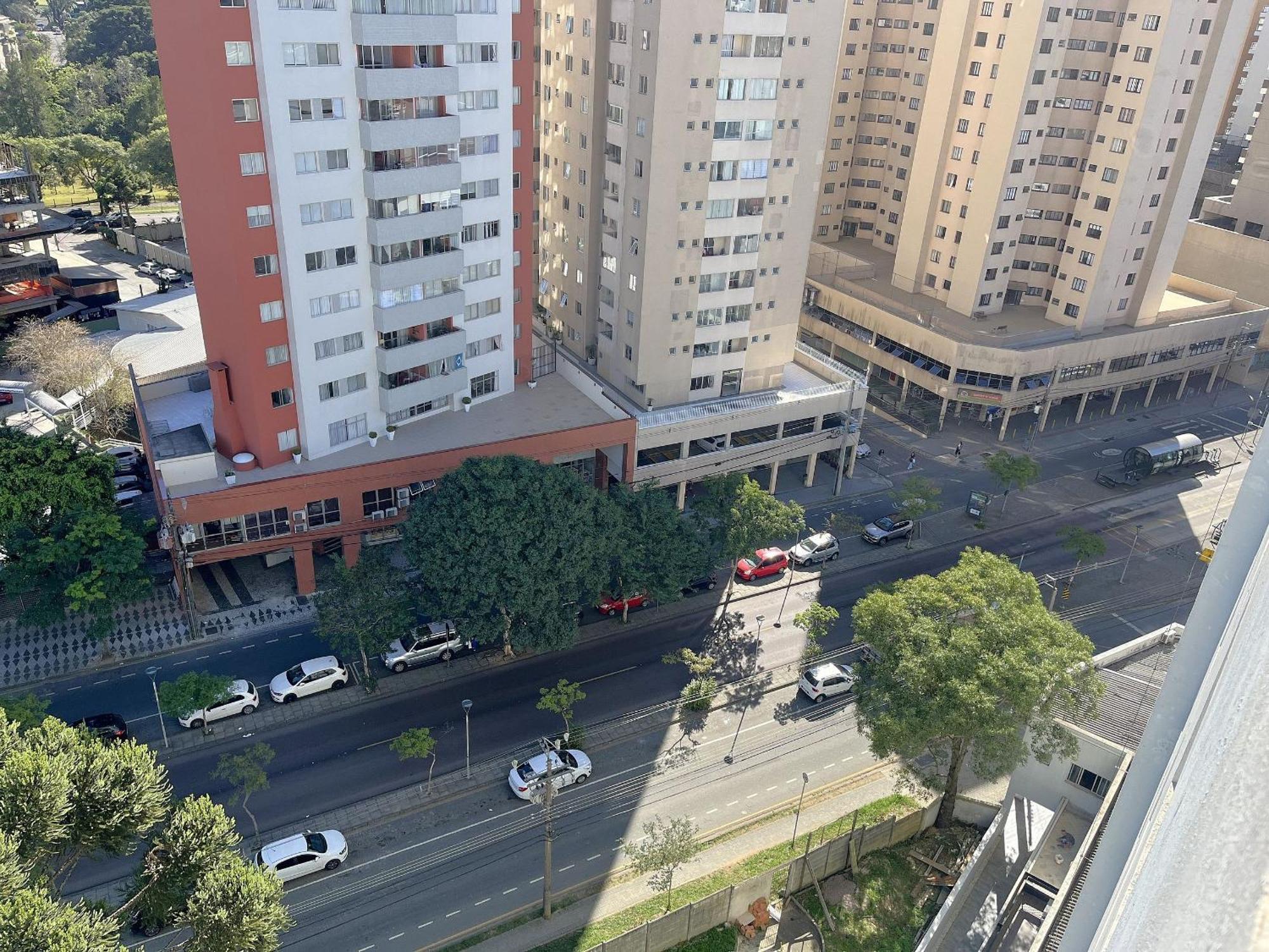 Predio Fantastico No Bairro Mais Requisitado De กูรีตีบา ภายนอก รูปภาพ